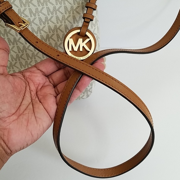 🚫TOO LATE🚫🤗 Michael Kors Large Bag EUC - Picture 8 of 8